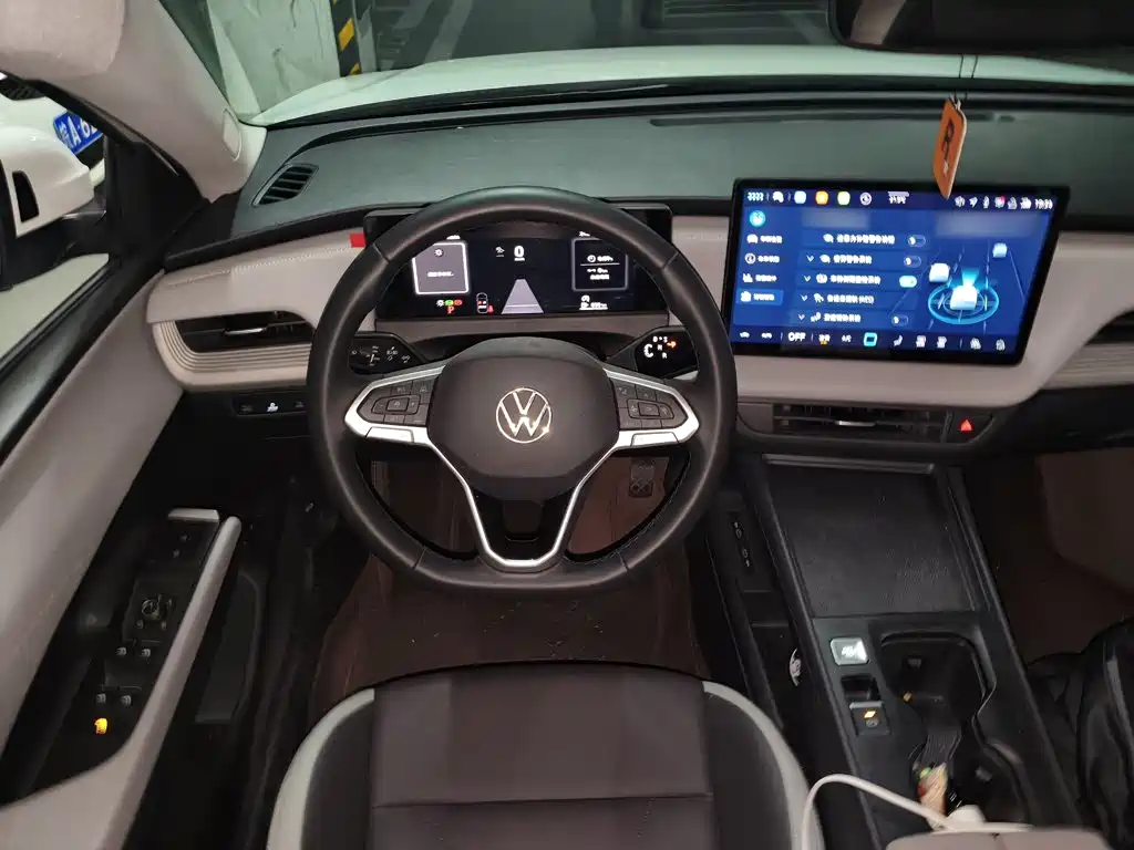 Volkswagen Sagitar — миниатюра 6