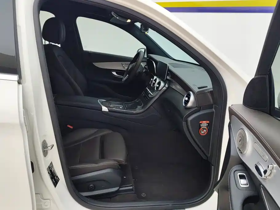 Mercedes-Benz GLC — миниатюра 8