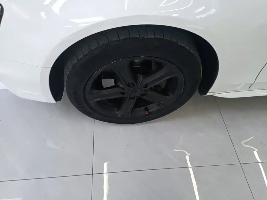 Audi A4L — миниатюра 23