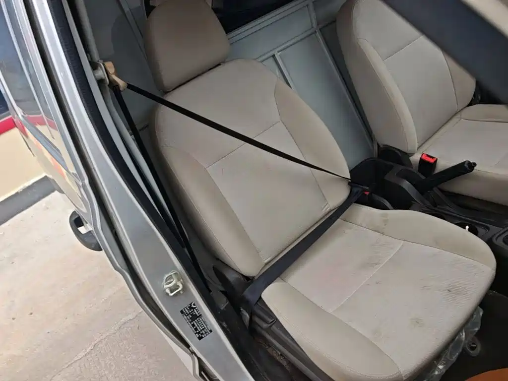 Wuling Hongguang V — миниатюра 25
