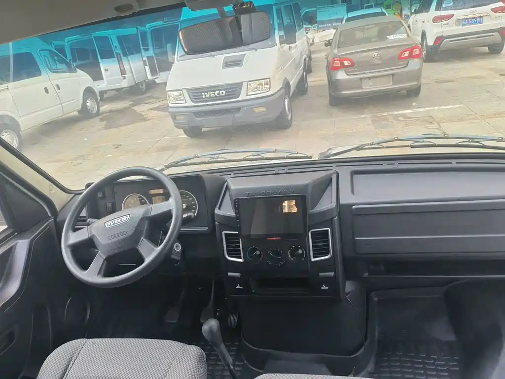 IVECO Daily — миниатюра 6