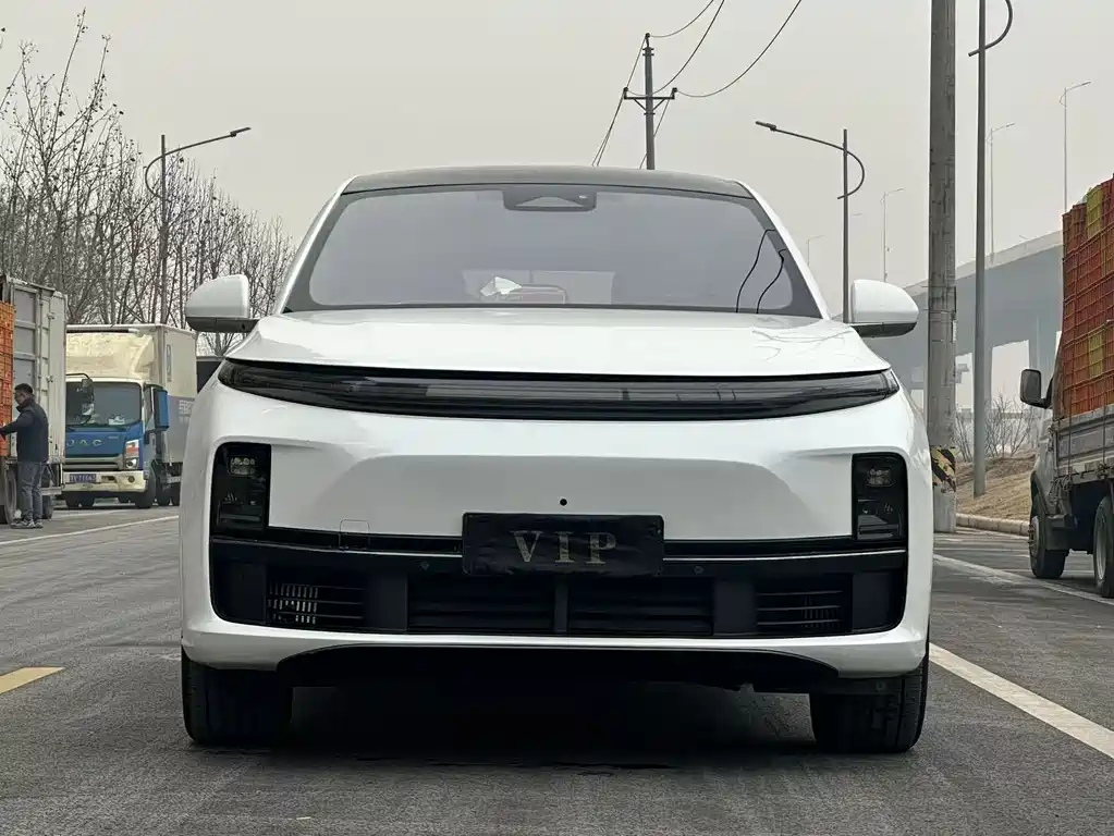 Li Auto IDEAL L7