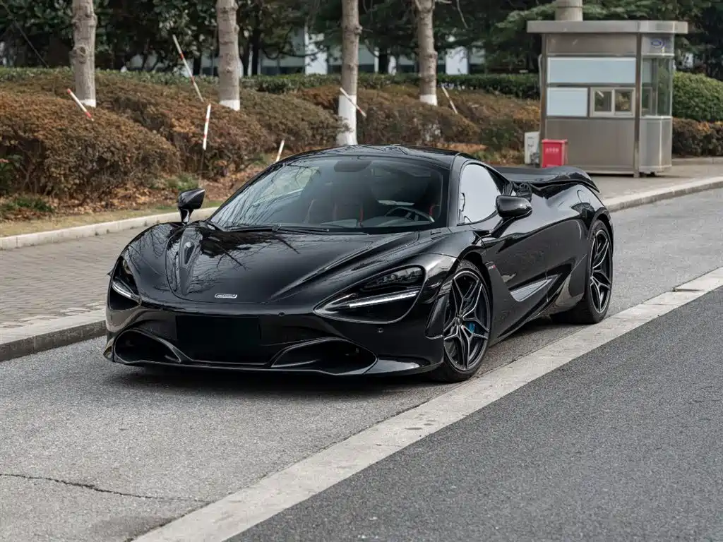 MCLAREN 720S