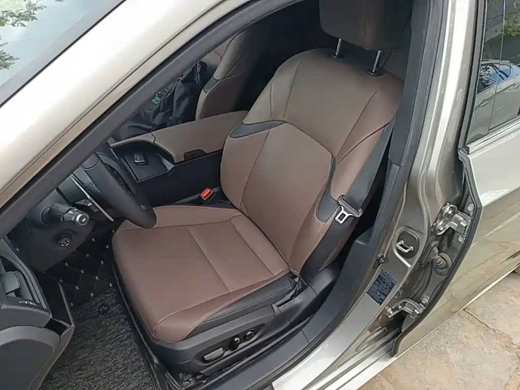 Lexus ES — миниатюра 15