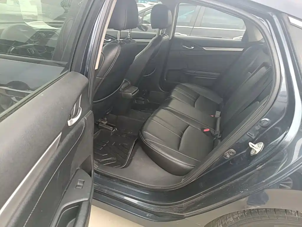 Honda Civic — миниатюра 17