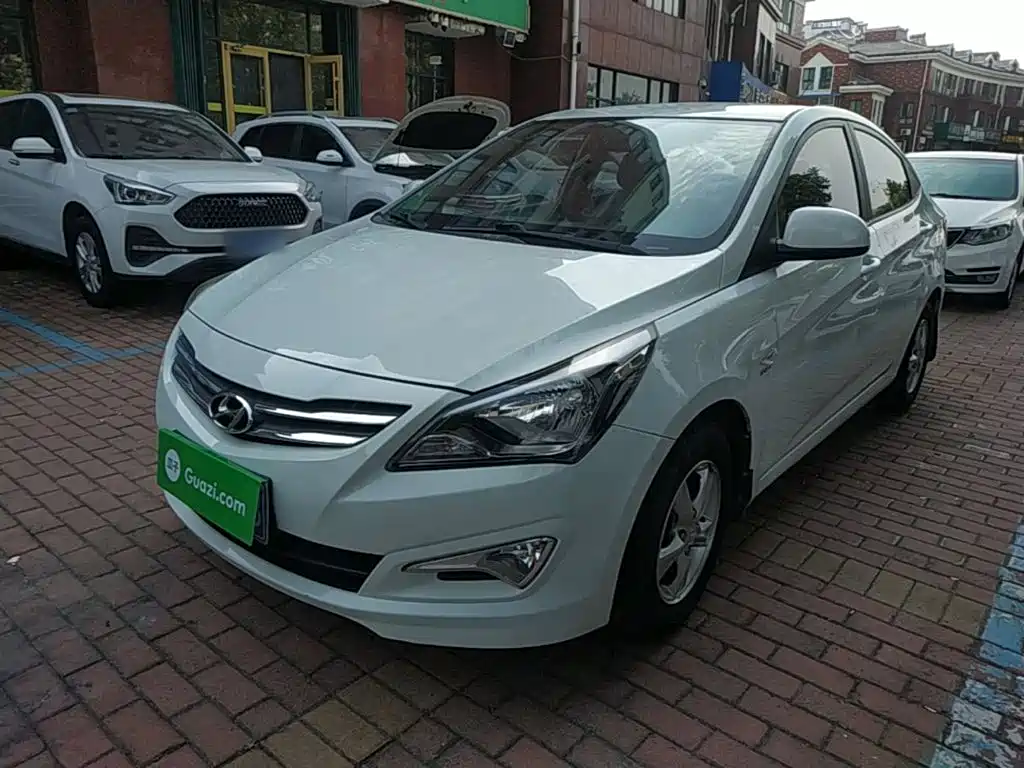Hyundai Verna — миниатюра 2
