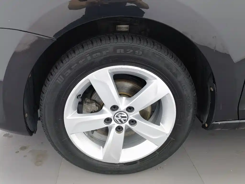 Volkswagen Santana — миниатюра 17