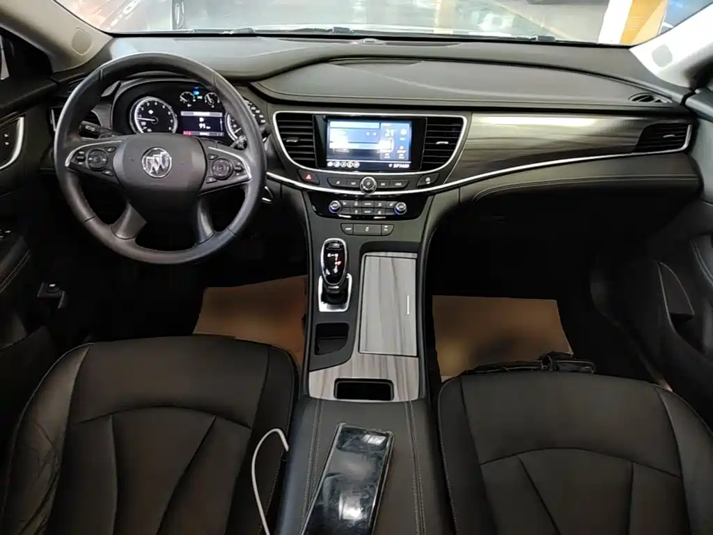 Buick LaCrosse — миниатюра 10