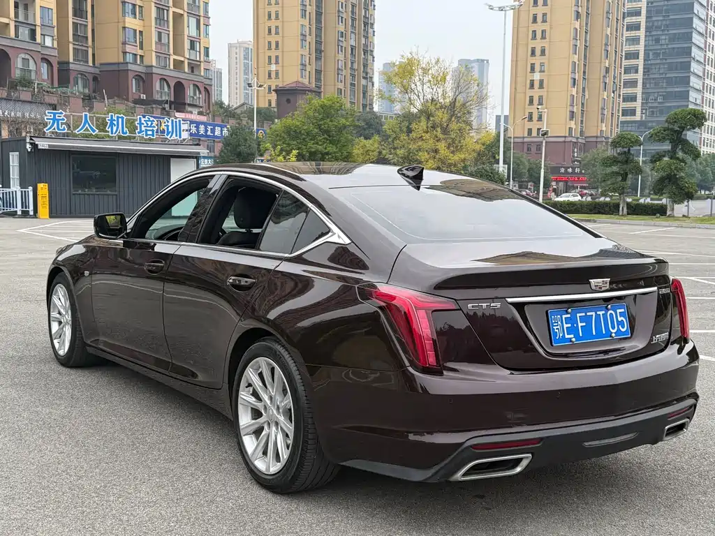 Cadillac CT5 — миниатюра 4