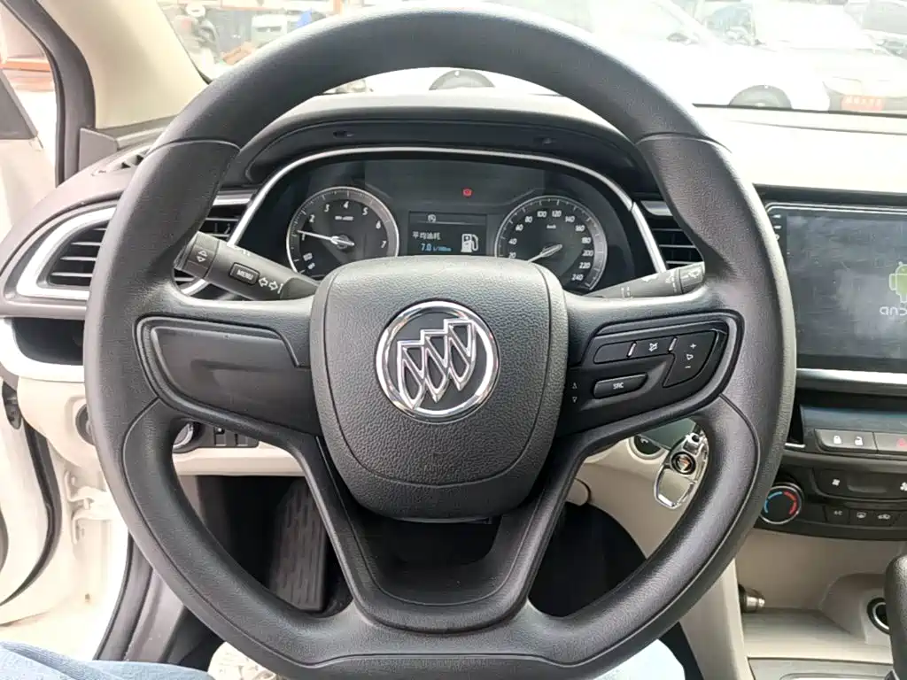 Buick Excelle — миниатюра 11
