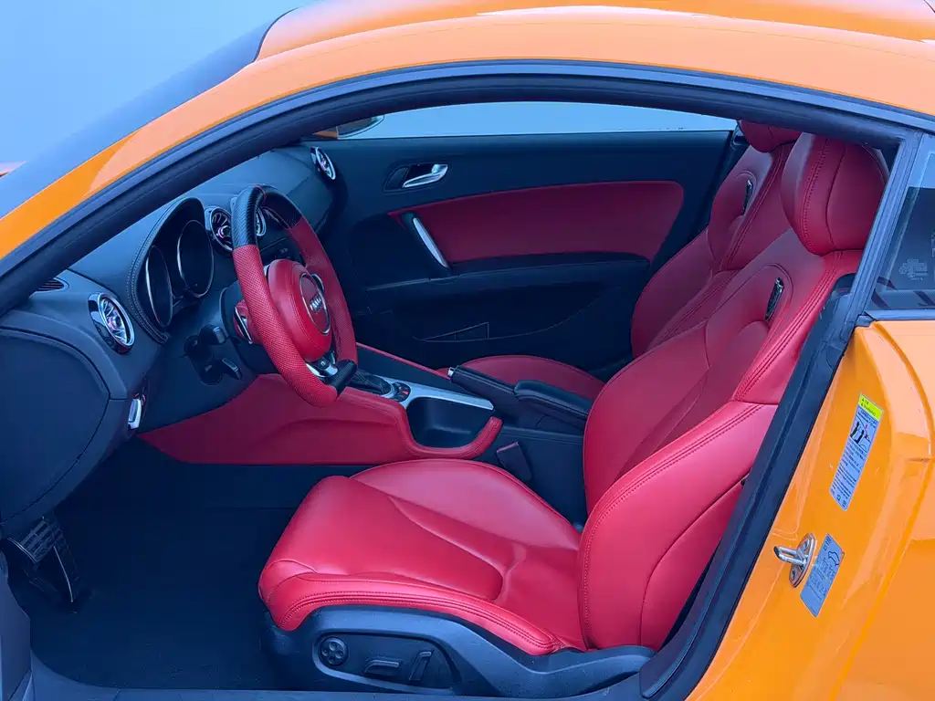 Audi TTS 2011 TTS Coupe 2.0TFSI quattro
