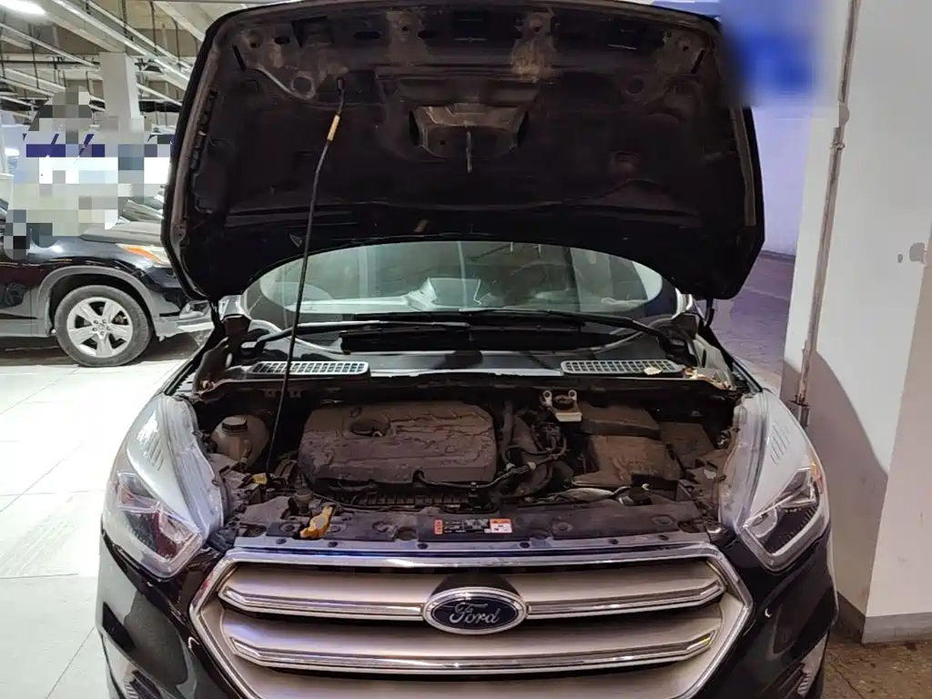 Ford Kuga — миниатюра 20