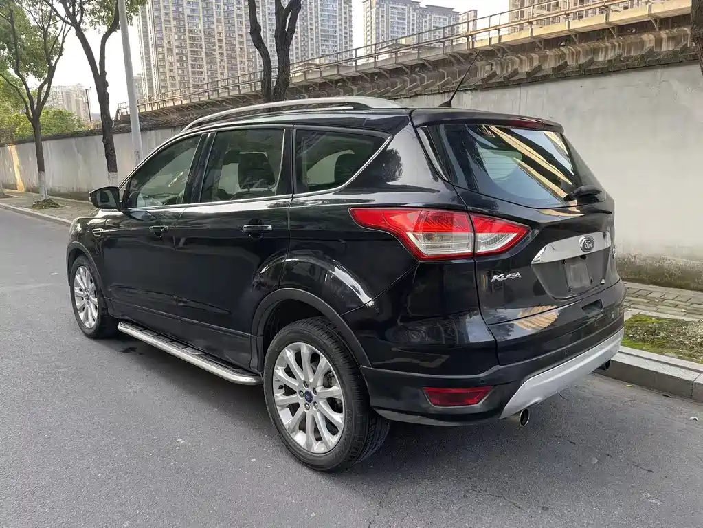 Ford Kuga — миниатюра 4