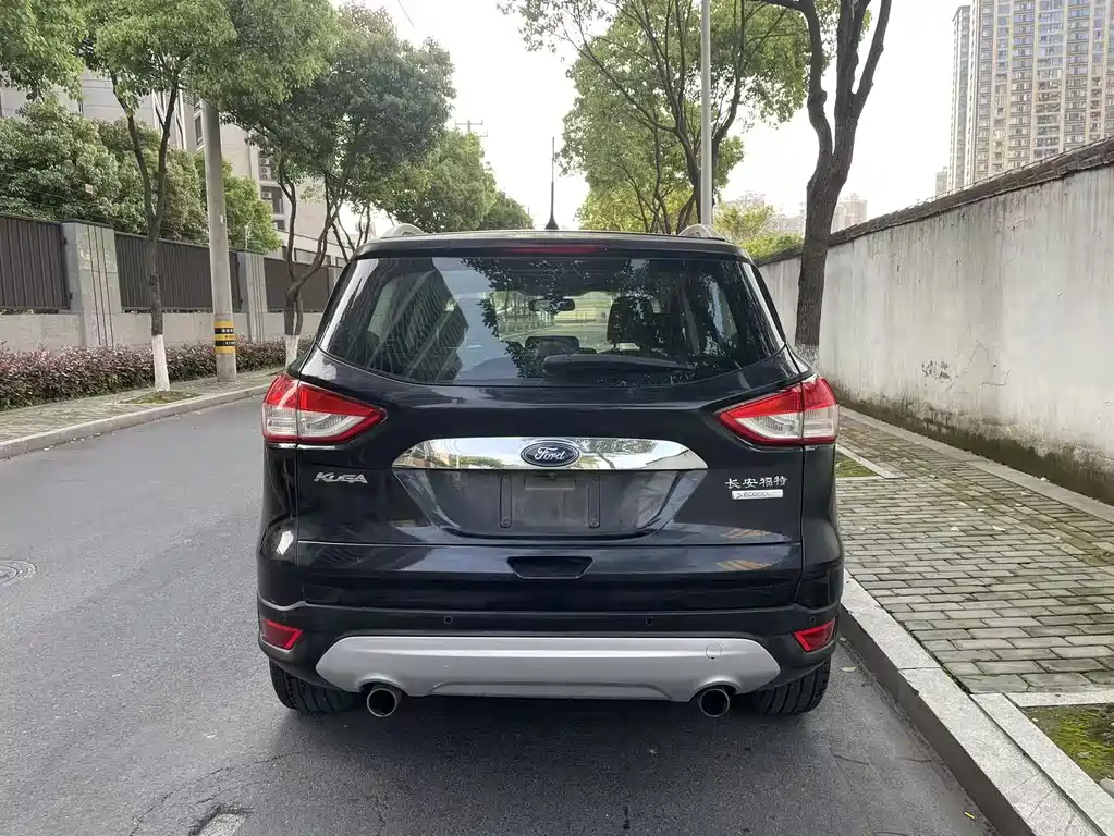 Ford Kuga — миниатюра 5