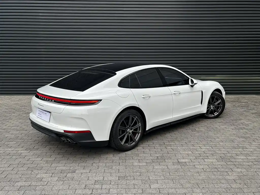 Porsche Panamera — миниатюра 7
