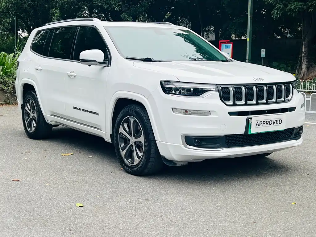 JEEP CHIEF COMMANDER PHEV