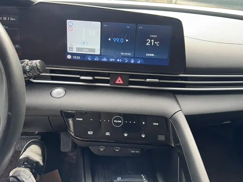 Hyundai Elantra — миниатюра 17