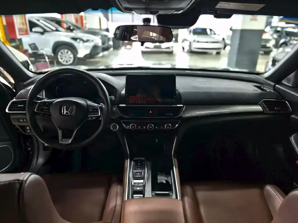 Honda Inspire — миниатюра 4