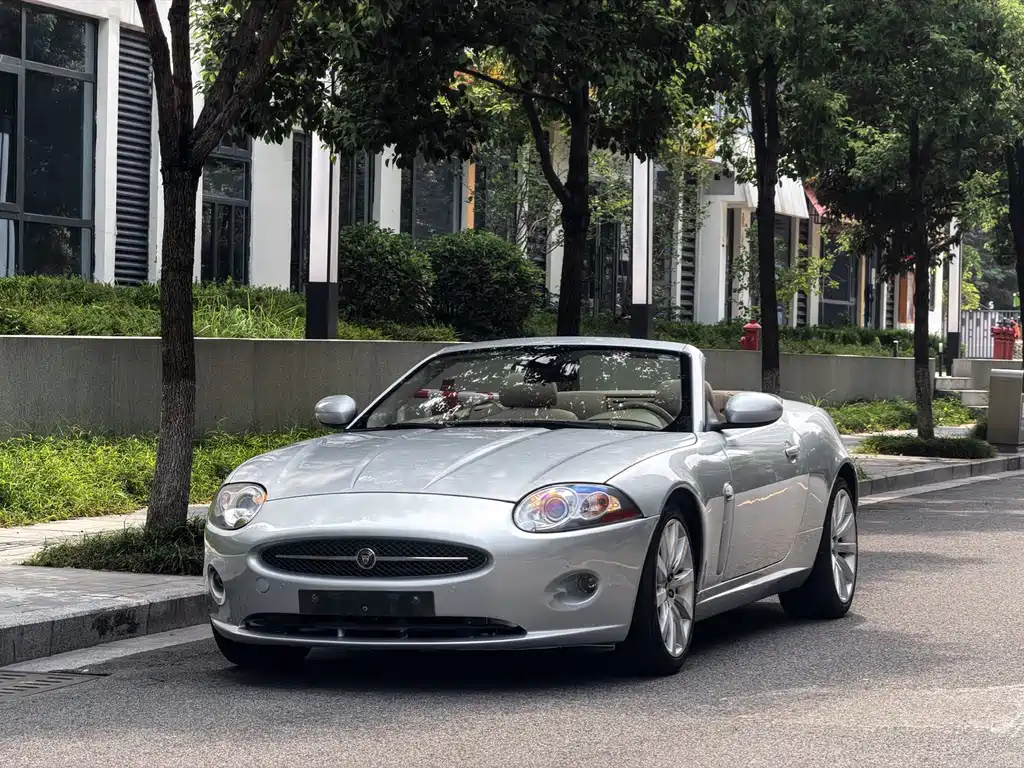 Jaguar XK