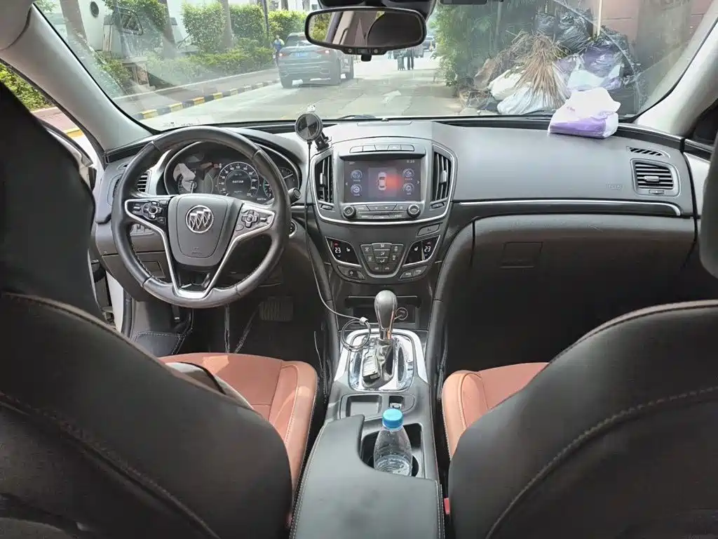 Buick Regal — миниатюра 10