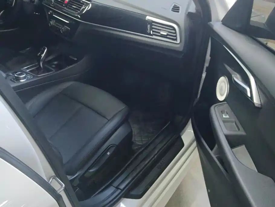 BMW 1 Series — миниатюра 8