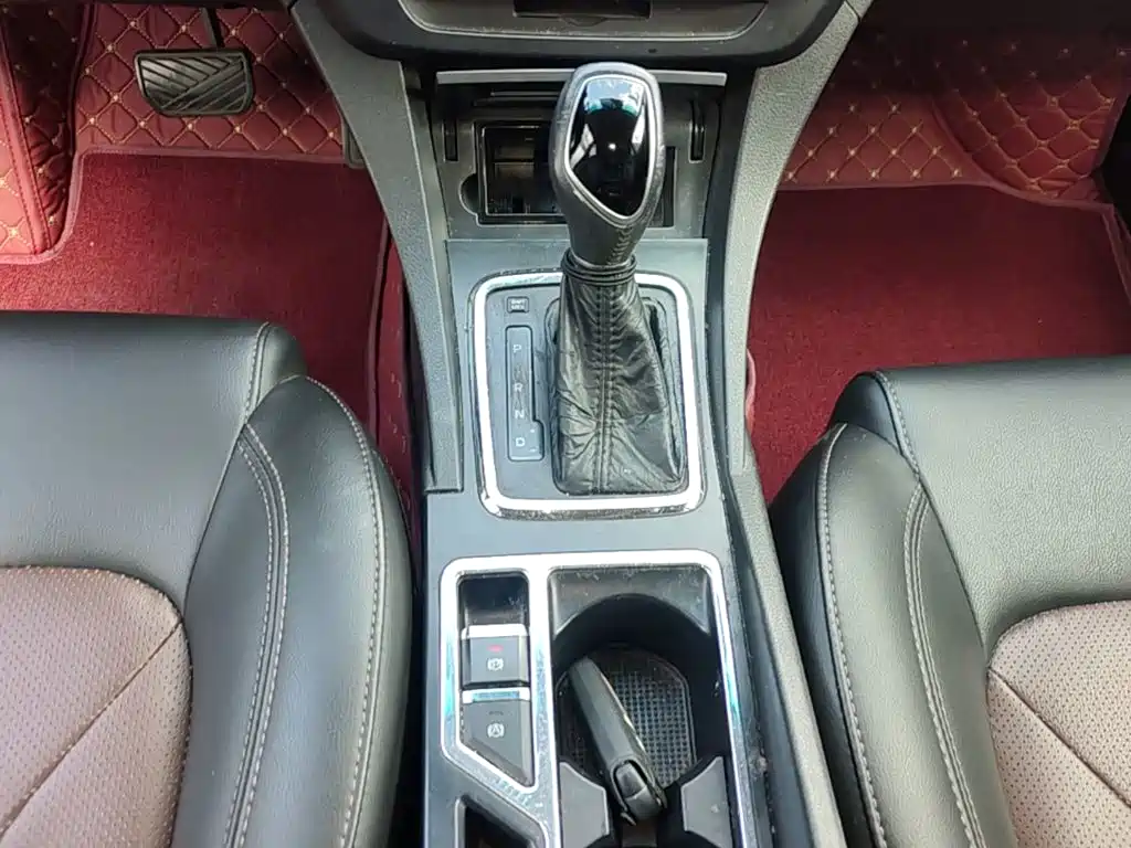 Geely Emgrand — миниатюра 14