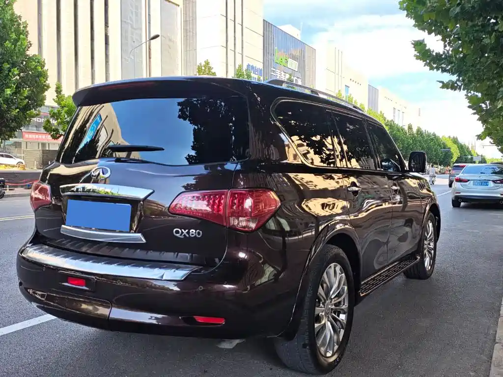 Infiniti QX80 — миниатюра 6