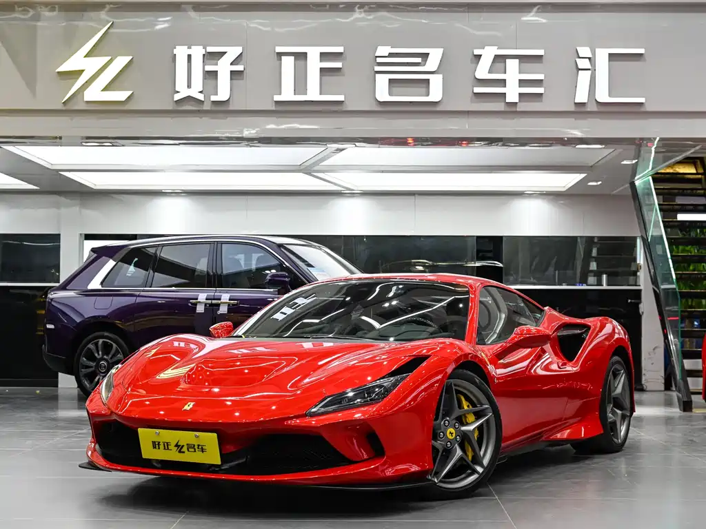 FERRARI F8