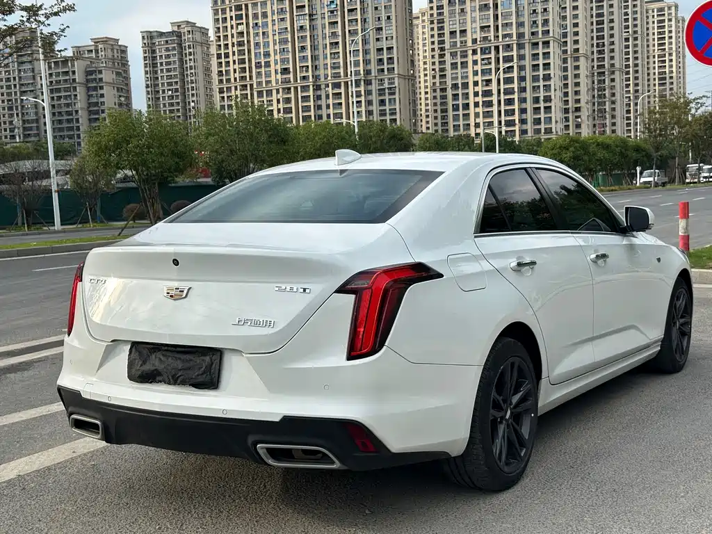 Cadillac CT4 — миниатюра 4