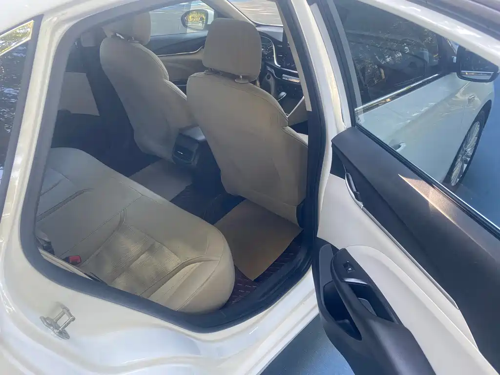 Buick Excelle — миниатюра 13