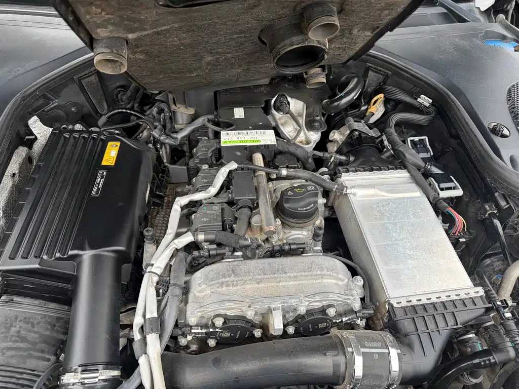 MERCEDES-BENZ E CLASS