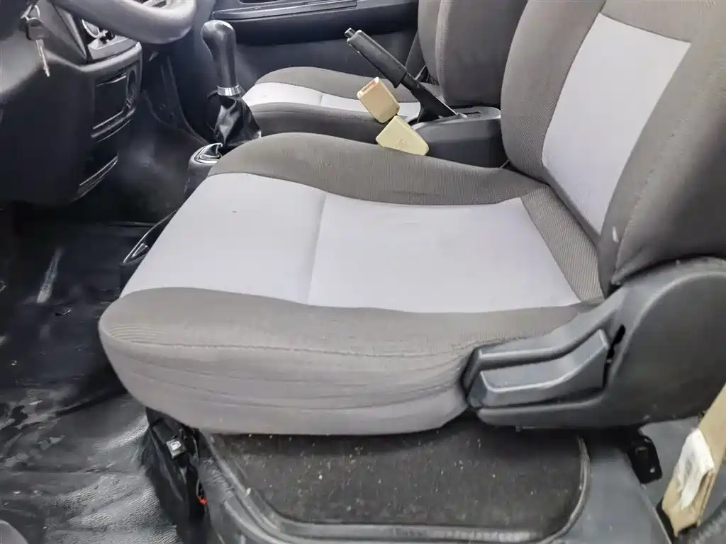 CHANGAN CHANGAN RUIXING M60