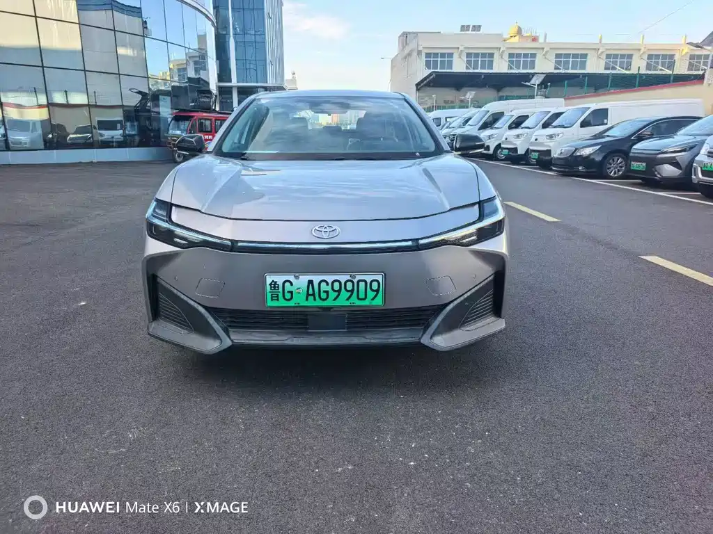 Toyota bZ3 — миниатюра 2