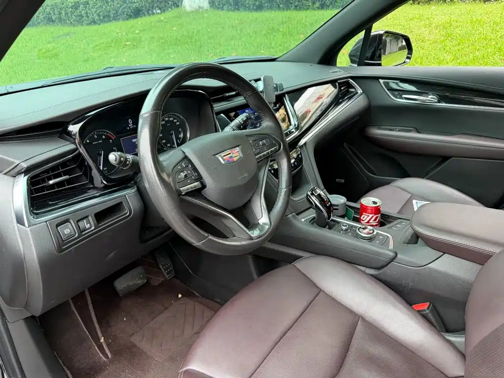 Cadillac XT6 — миниатюра 7