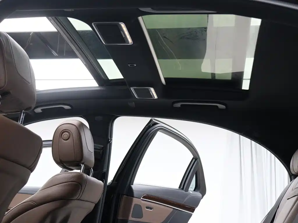 Mercedes-Benz S-Class — миниатюра 6