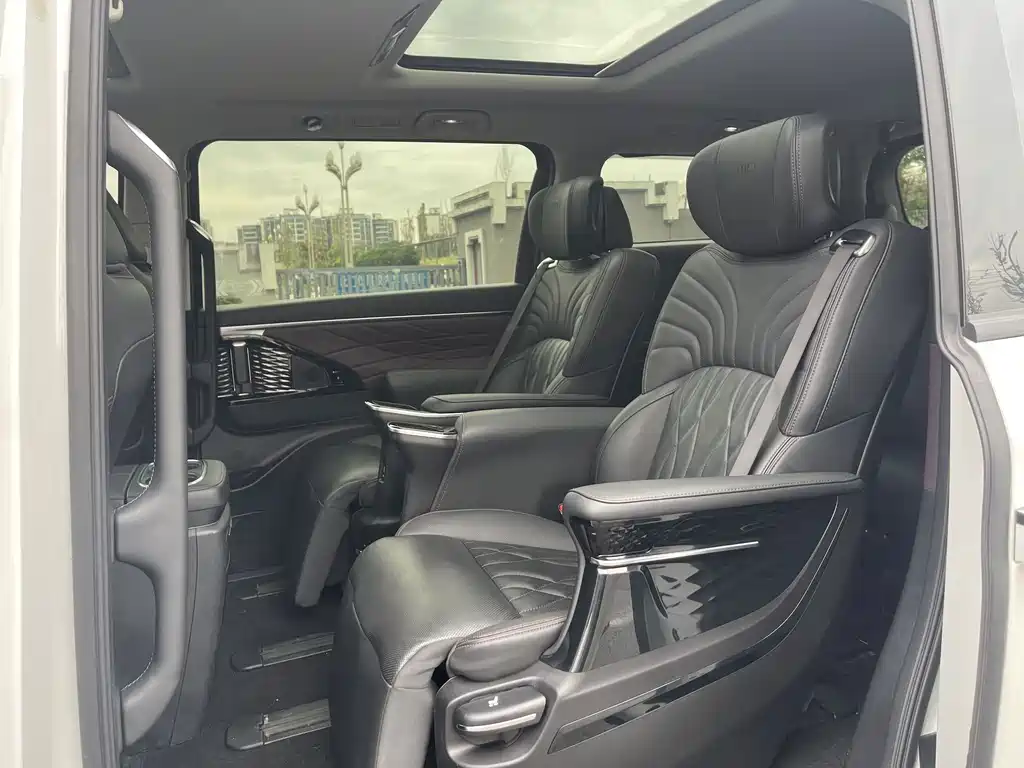 GAC Motor Trumpchi M8 — миниатюра 7