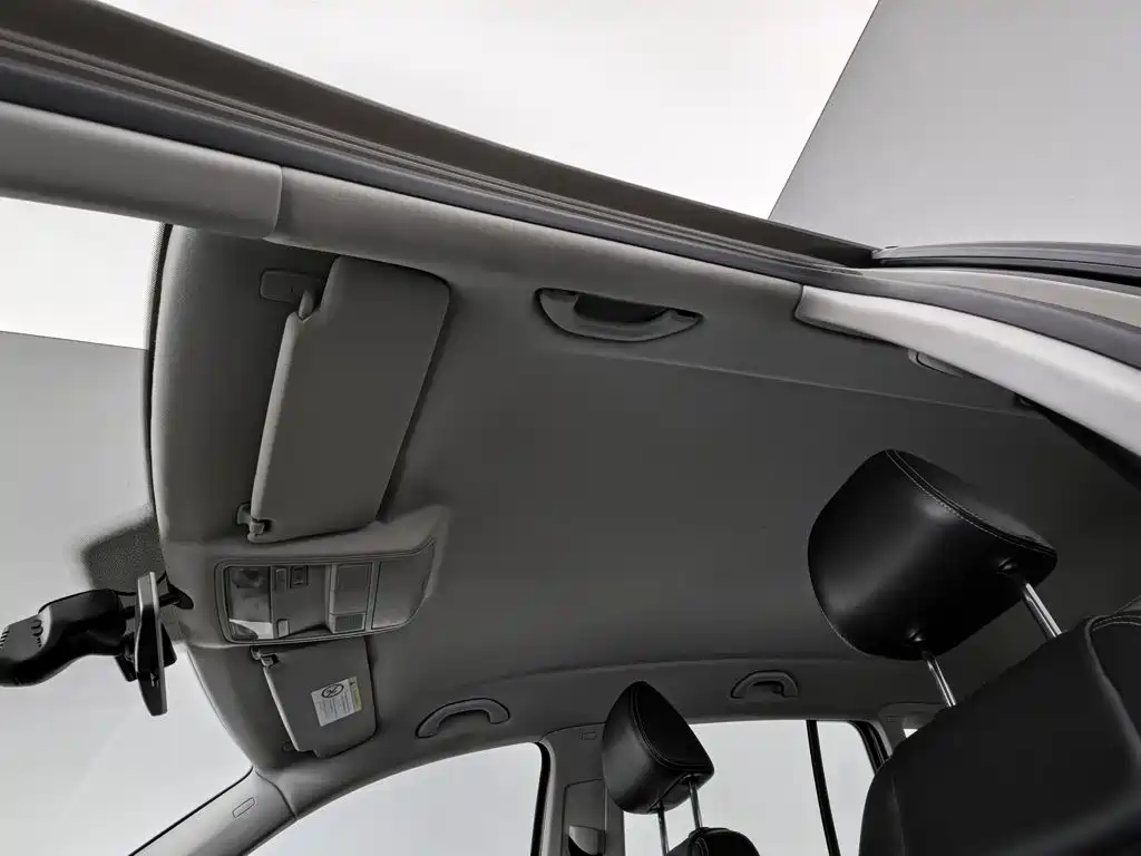 Volkswagen Tiguan — миниатюра 14