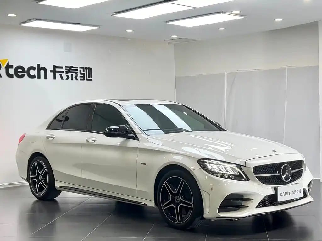 Mercedes-Benz C-Class — миниатюра 3