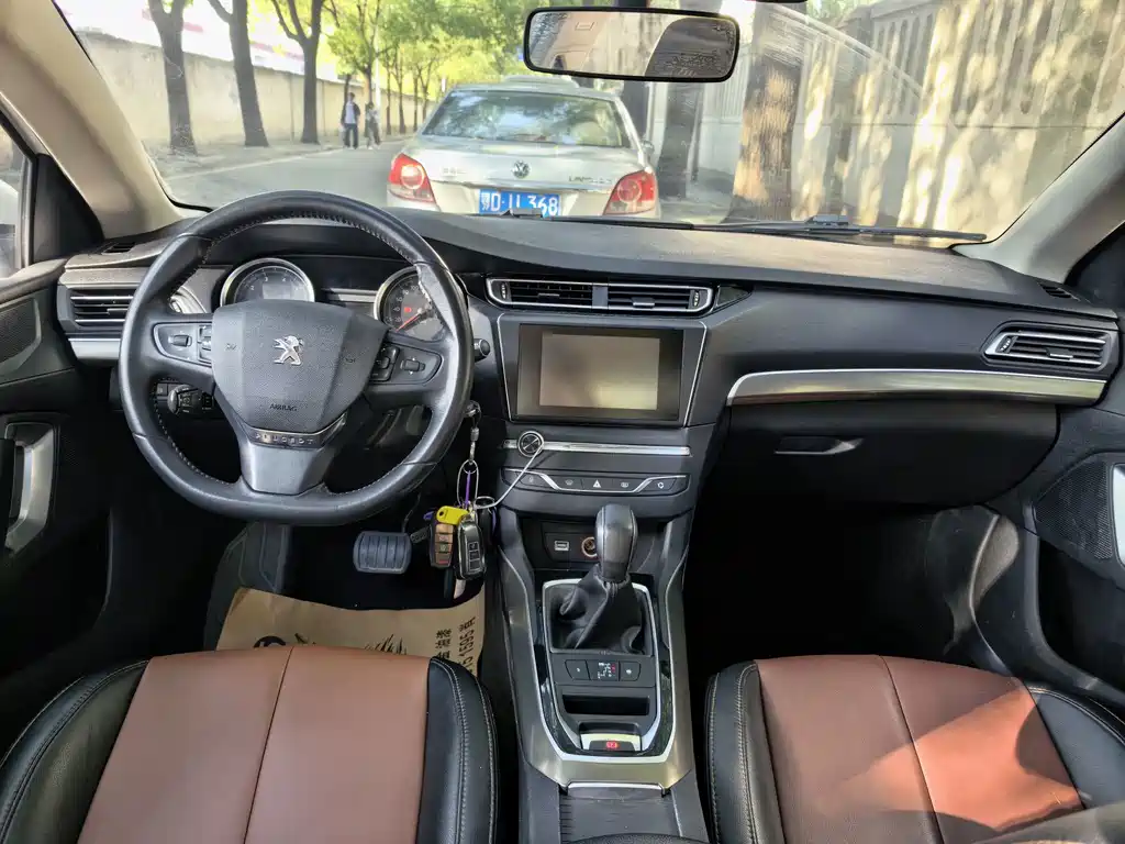 Peugeot 408 — миниатюра 6
