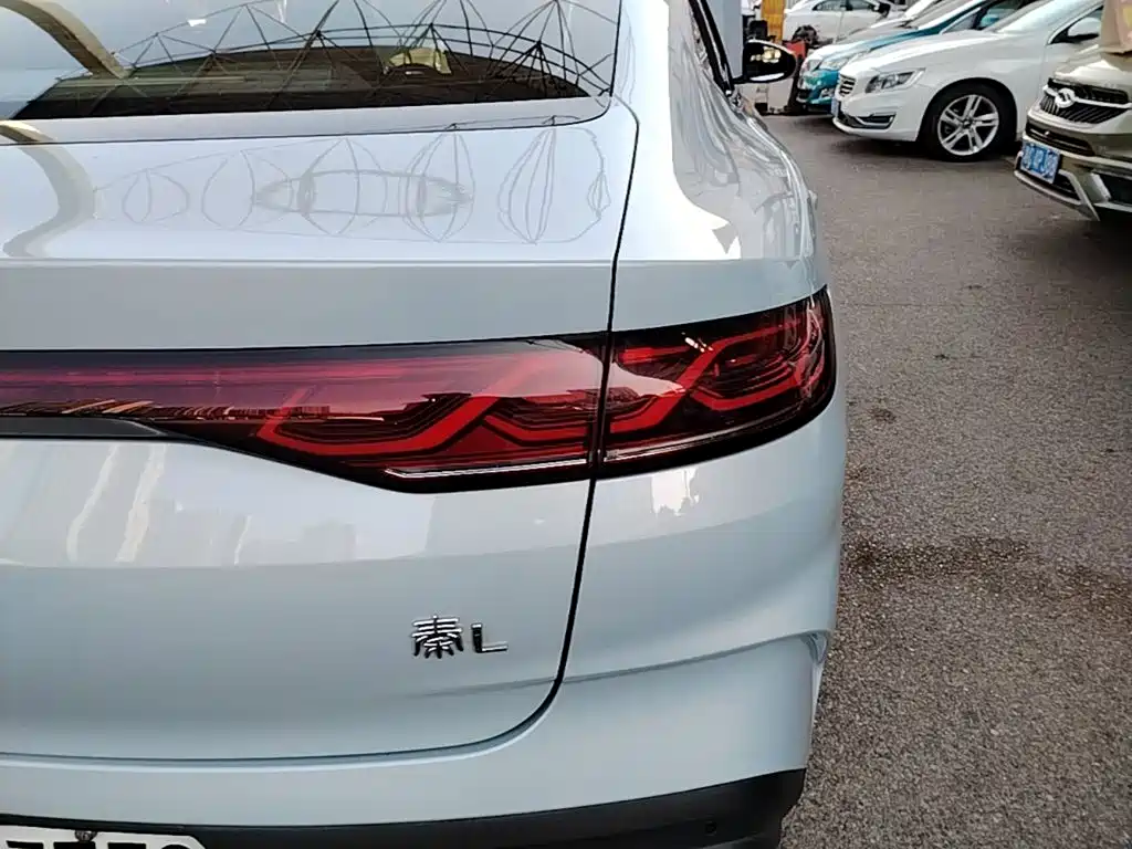 BYD Qin L — миниатюра 8