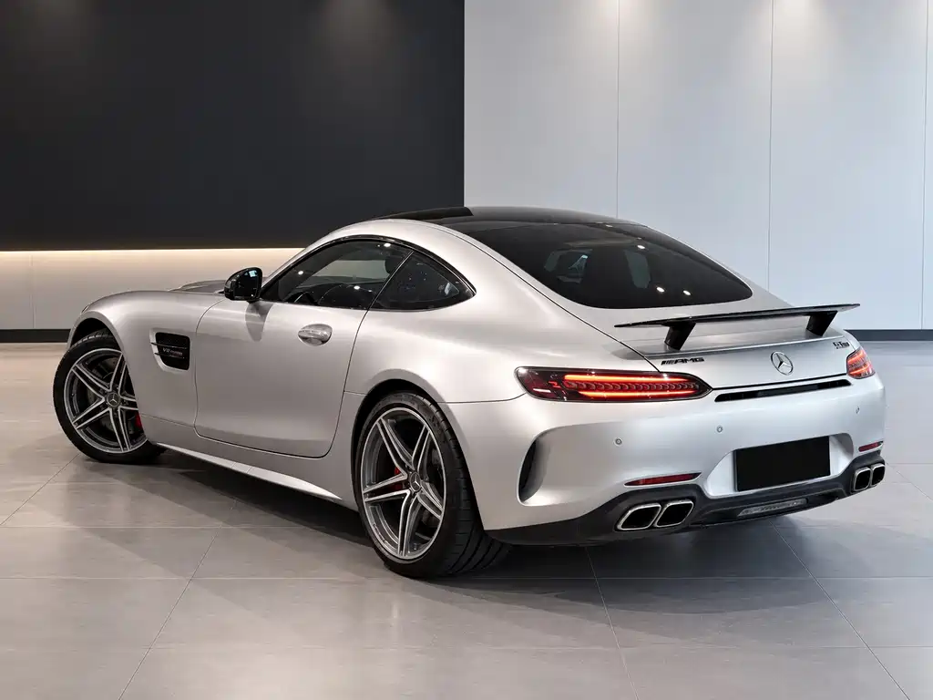 Mercedes-Benz AMG GT — миниатюра 9