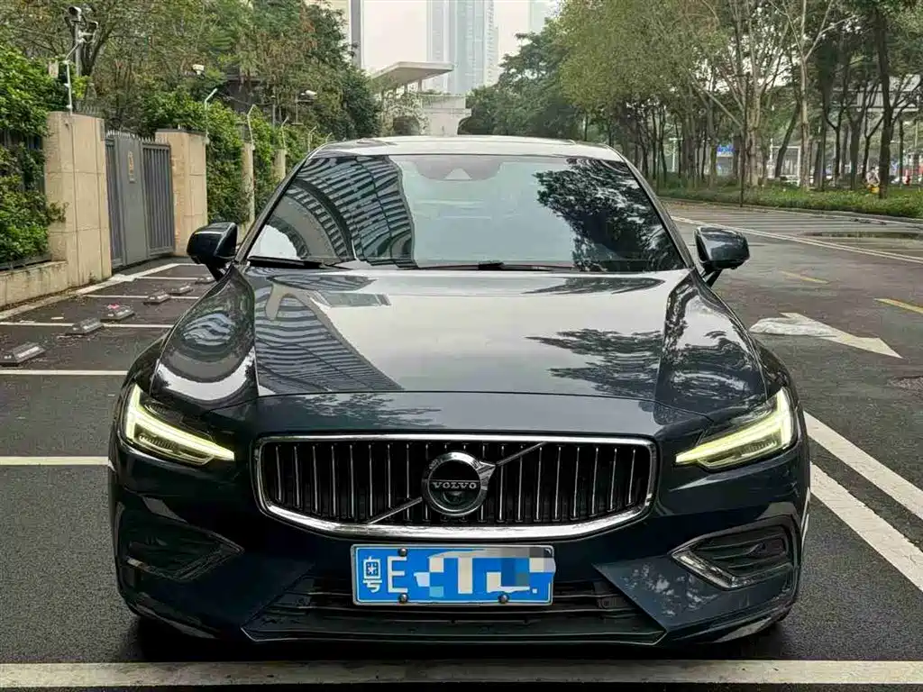 Volvo S60 2021