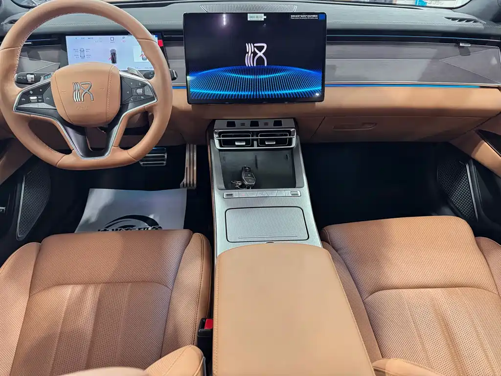 BYD Хань Ли — миниатюра 10