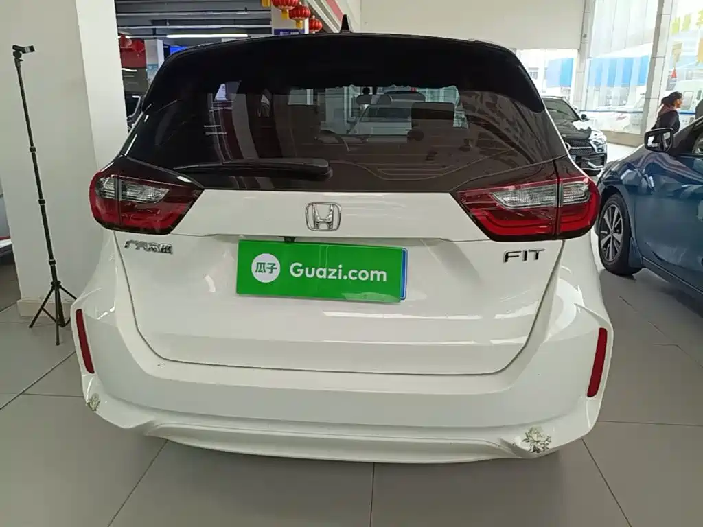Honda Fit — миниатюра 6