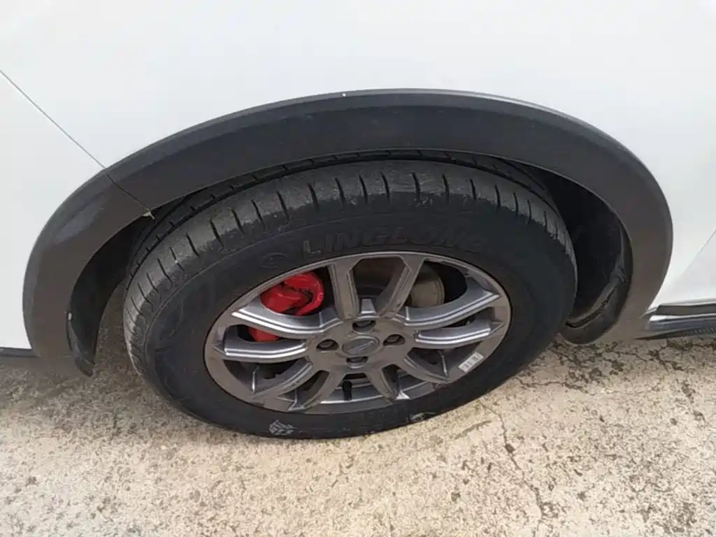 Geely Vision X3 — миниатюра 23