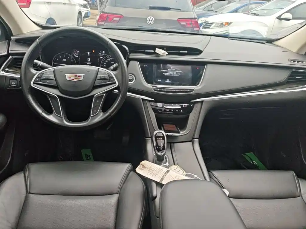 Cadillac XT5 — миниатюра 10