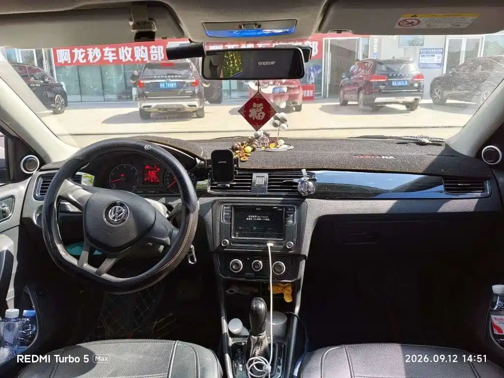 Volkswagen Santana — миниатюра 5