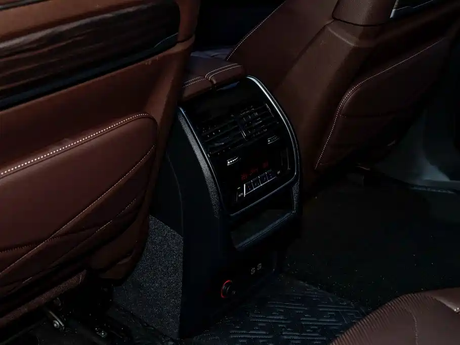 BMW X5 — миниатюра 11