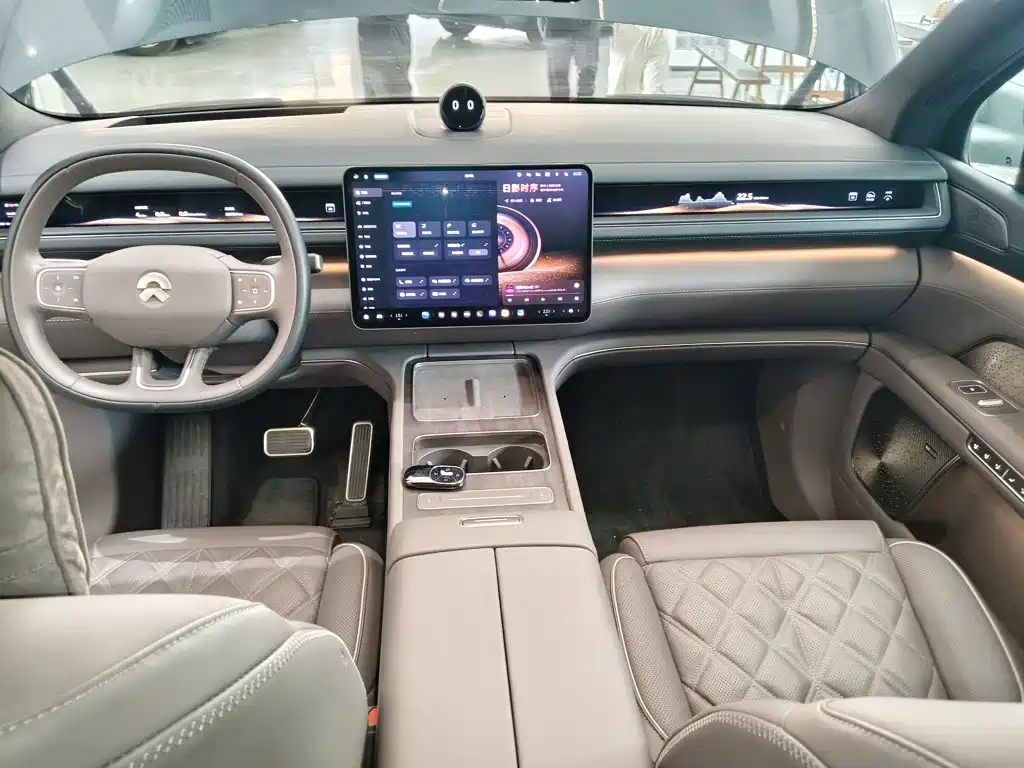 NIO ES8 — миниатюра 10