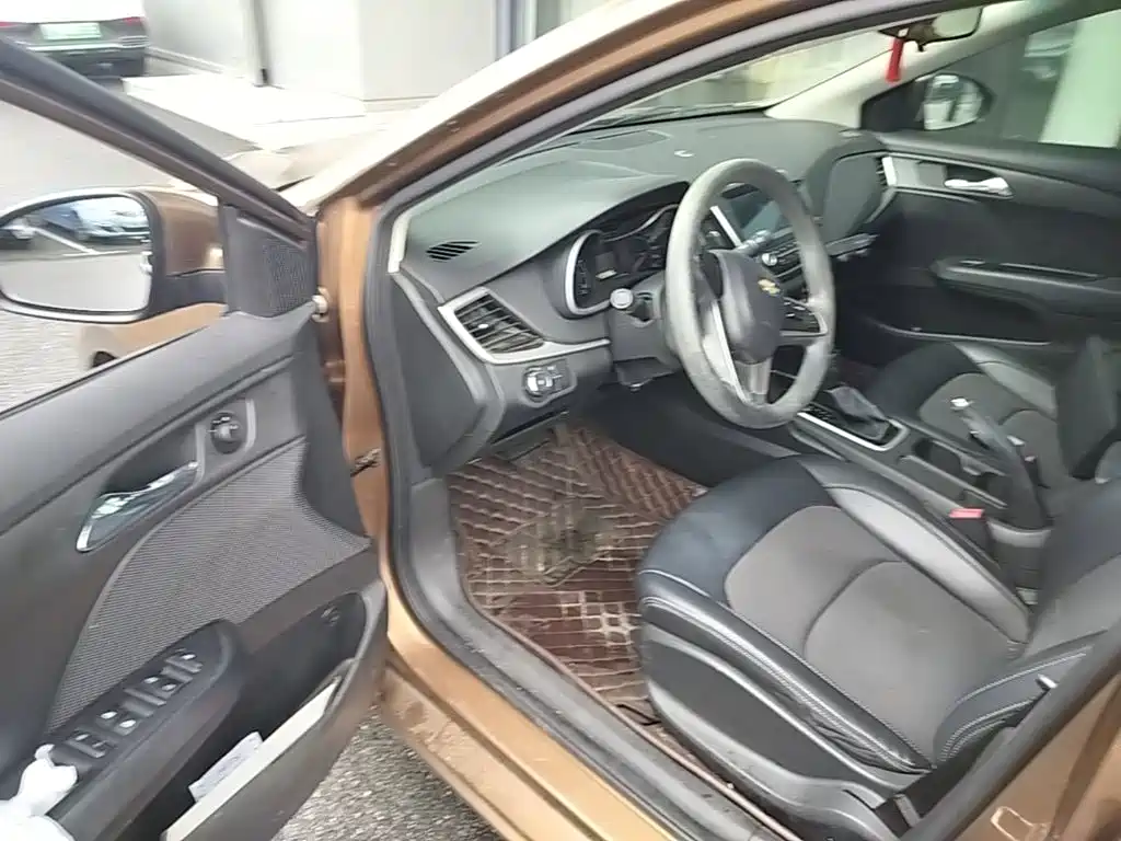 Chevrolet Cavalier — миниатюра 21